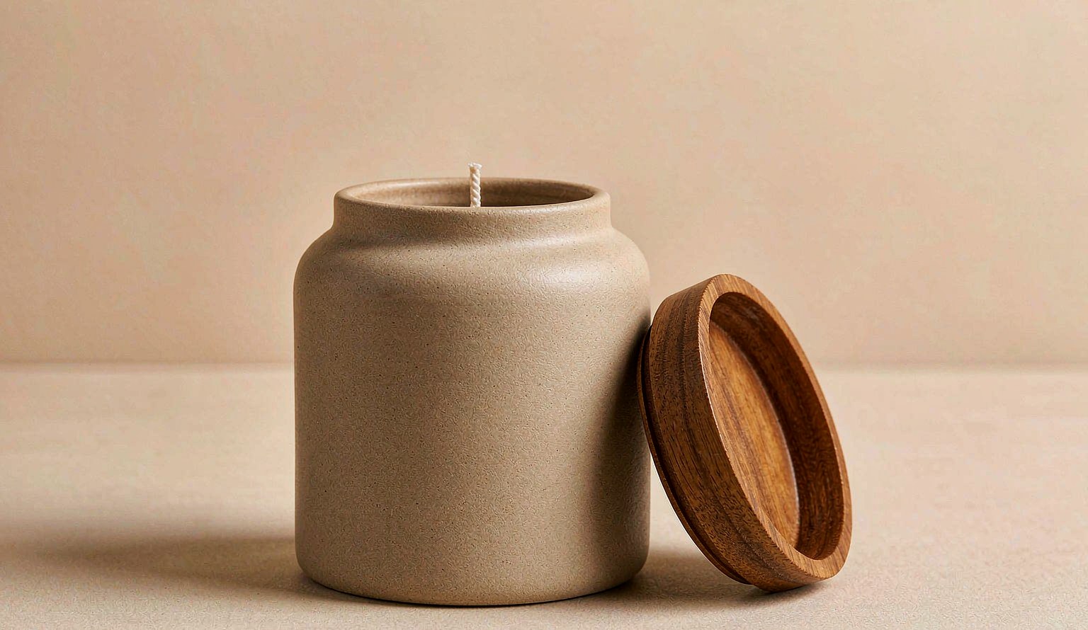 Scented candle manufacturer